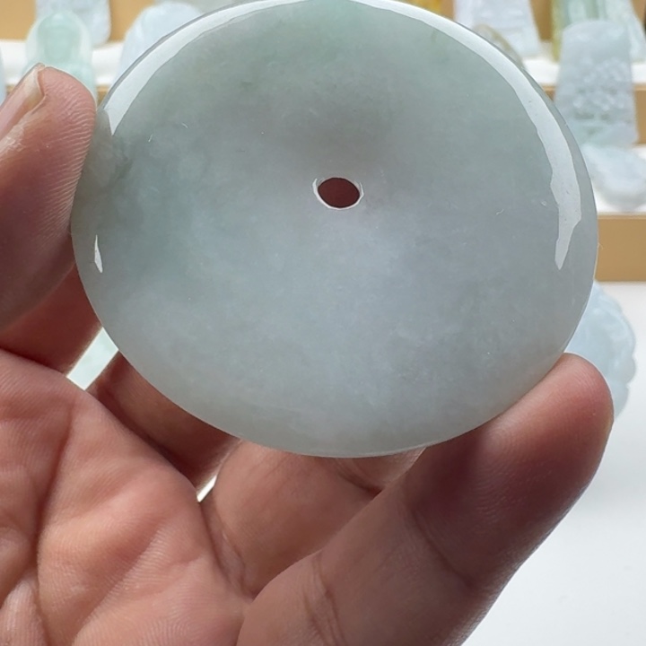 翡翠未镶嵌颈饰天然缅甸A货翡翠