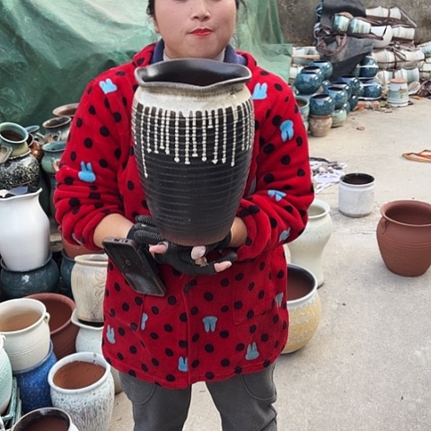 口20高30瑕疵盆子。