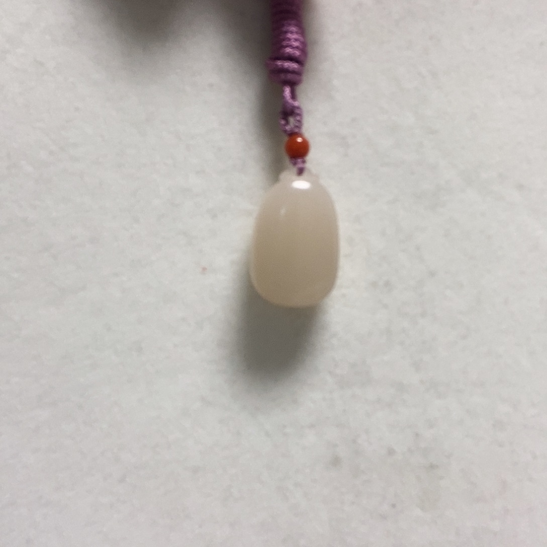 和田玉颈饰未镶嵌简单