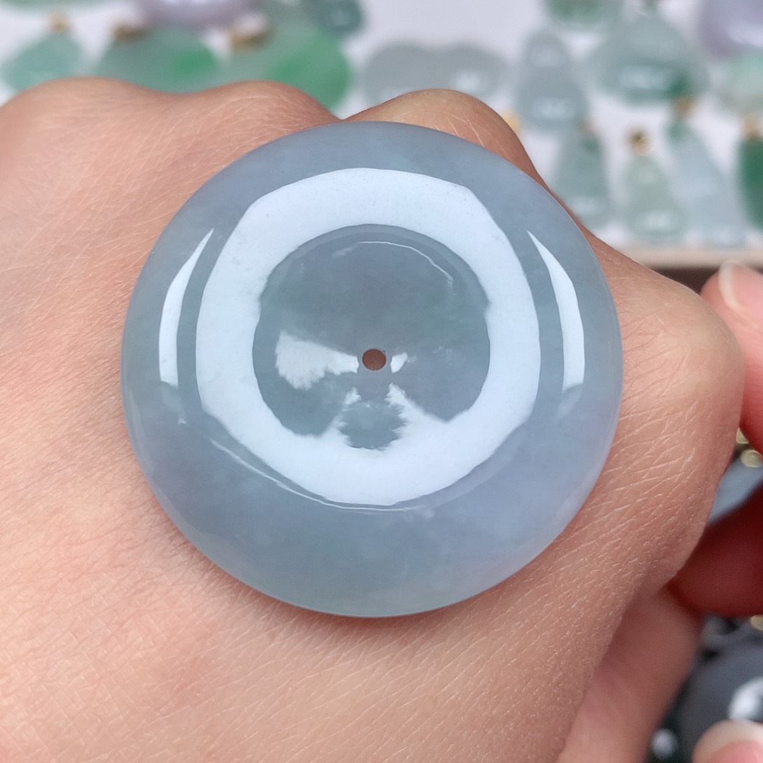 翡翠颈饰未镶嵌平安扣A