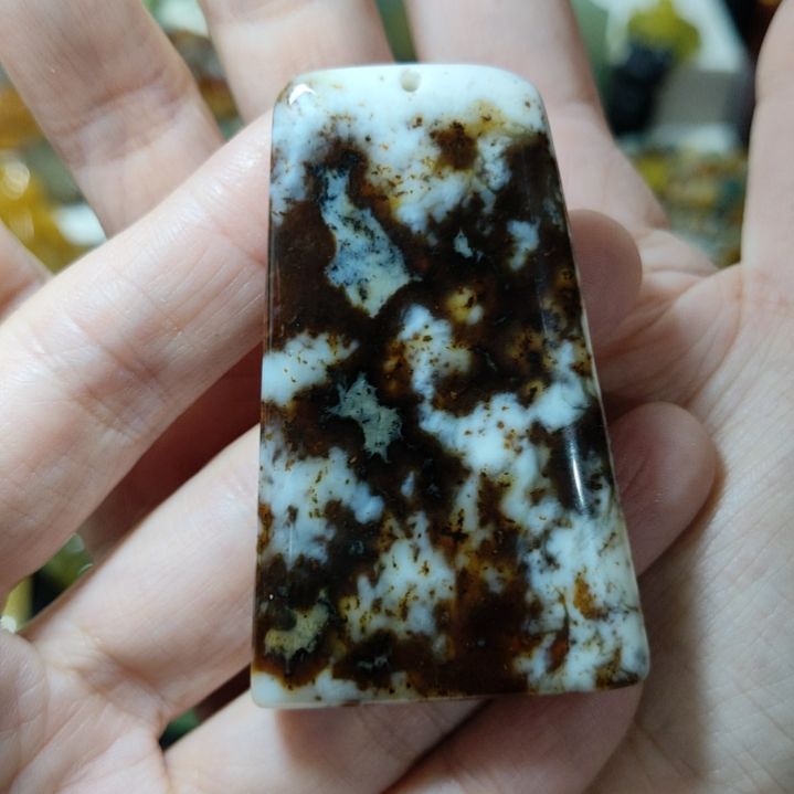 岫玉未镶嵌挂坠款式