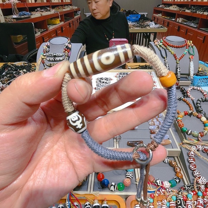 未镶嵌玛瑙/玉髓珠宝奇石