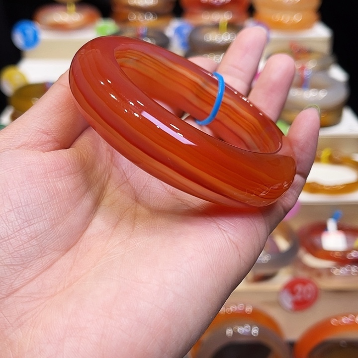 玛瑙/玉髓手镯未镶嵌西*