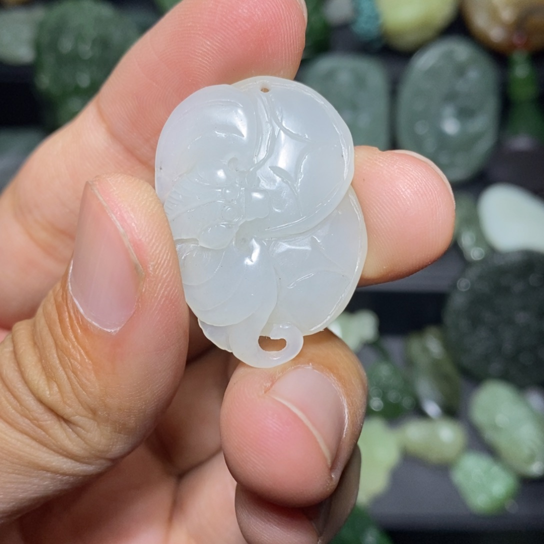 颈饰未镶嵌和田玉