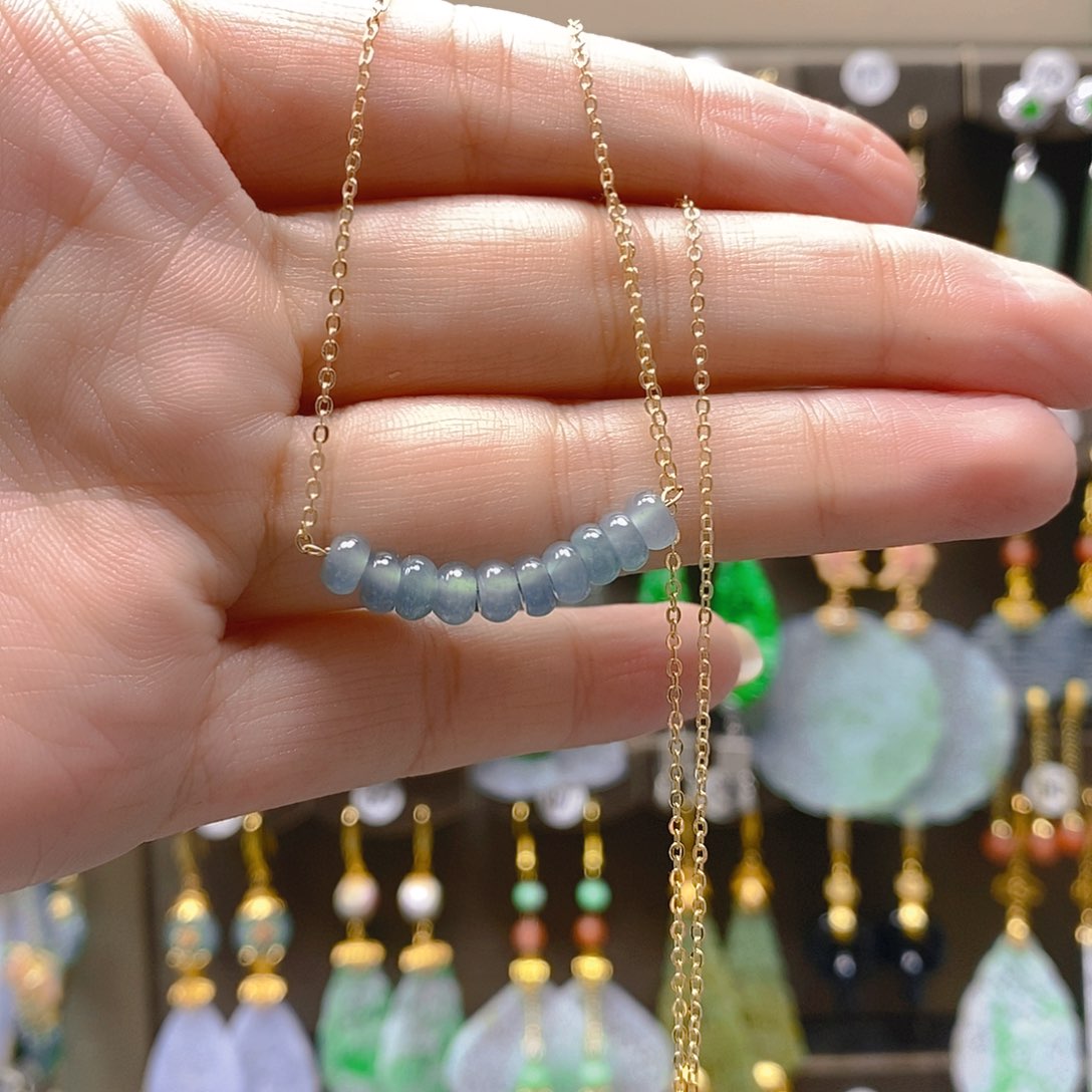 未镶嵌翡翠耳饰翡翠