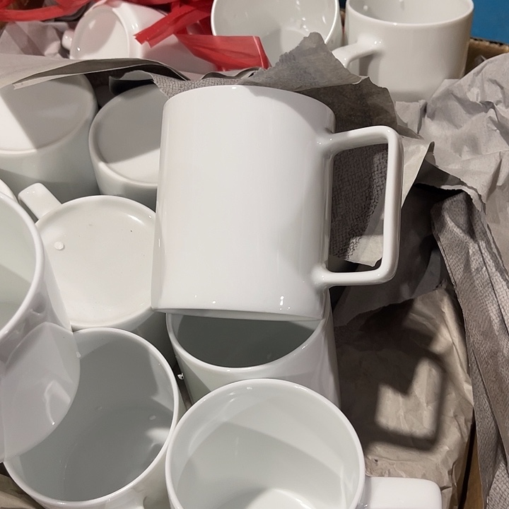 瓷片高白泥马克杯两个，包邮，容量350