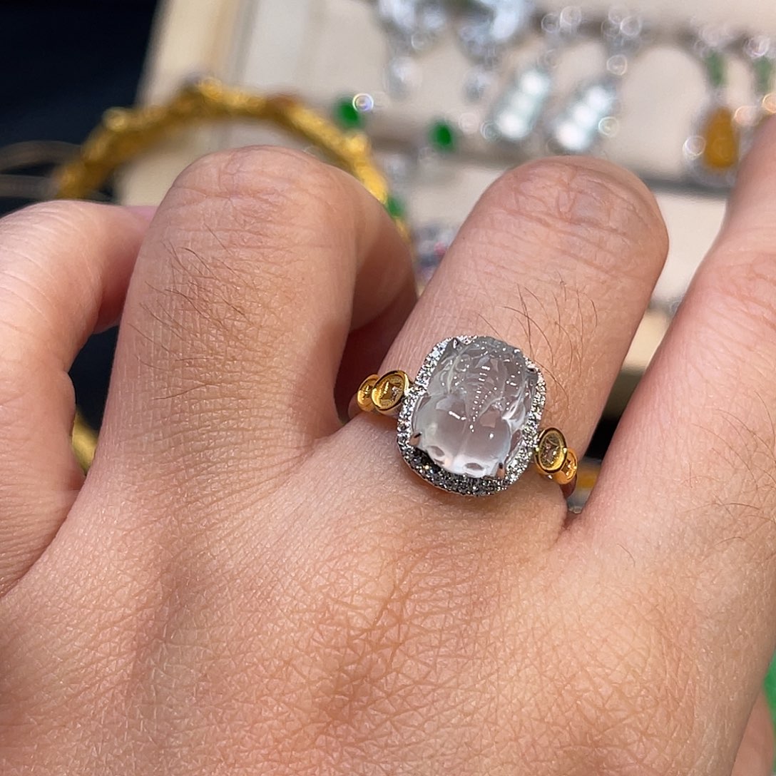 木***花翡翠18K金镶嵌戒指貔貅