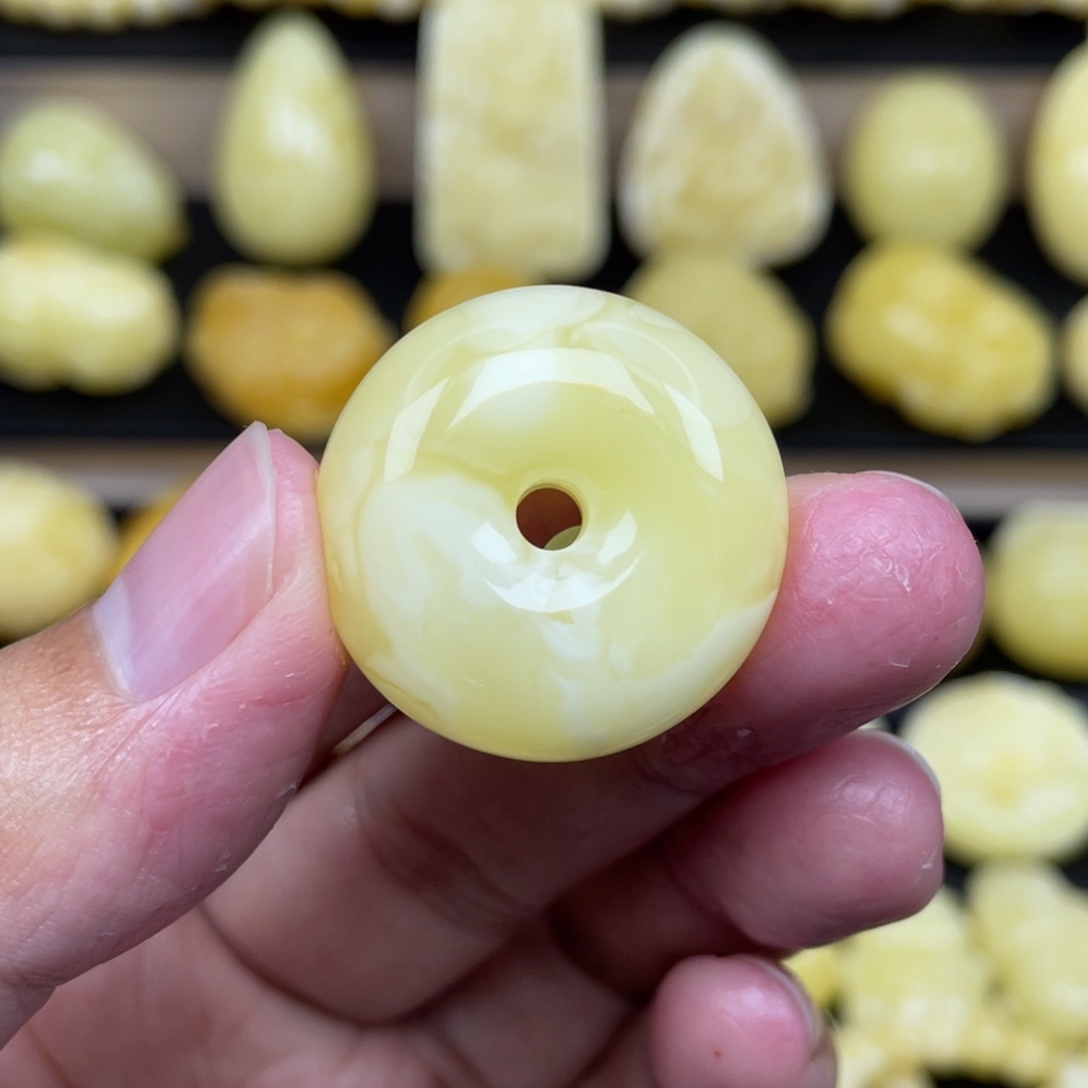 琥珀未镶嵌裸石琥珀蜜蜡