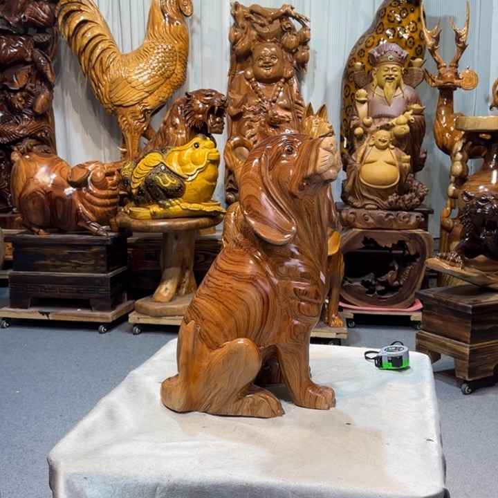 香樟木蓑****羽香樟木狗111111