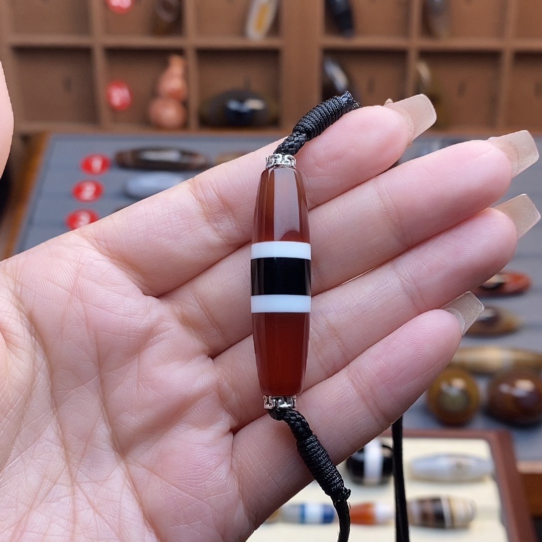 忍***玛瑙/玉髓颈饰未镶嵌