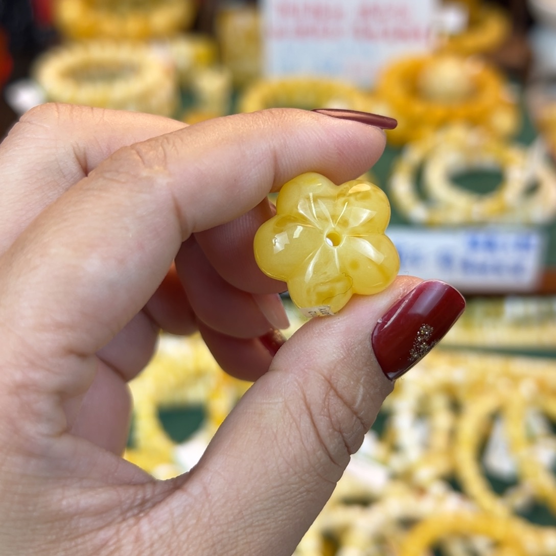 琥珀裸石未镶嵌kkjkkkkkkk