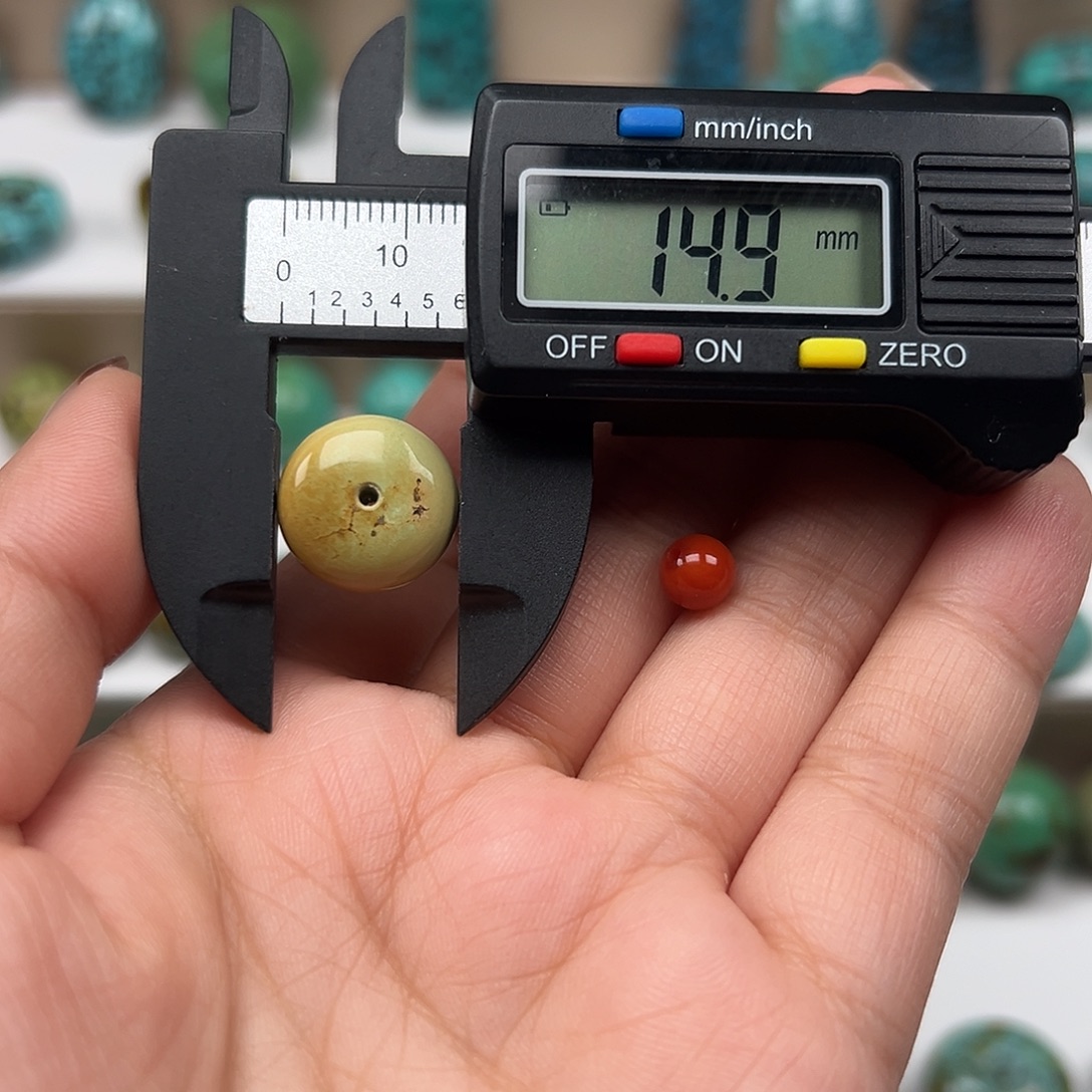 南红玛瑙未镶嵌珠宝奇石