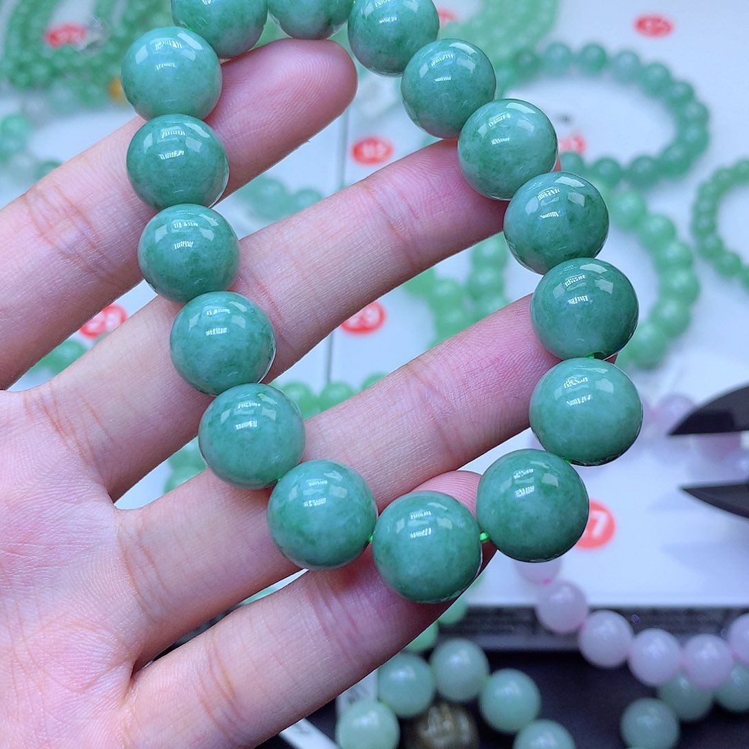 翡翠未镶嵌毛衣链