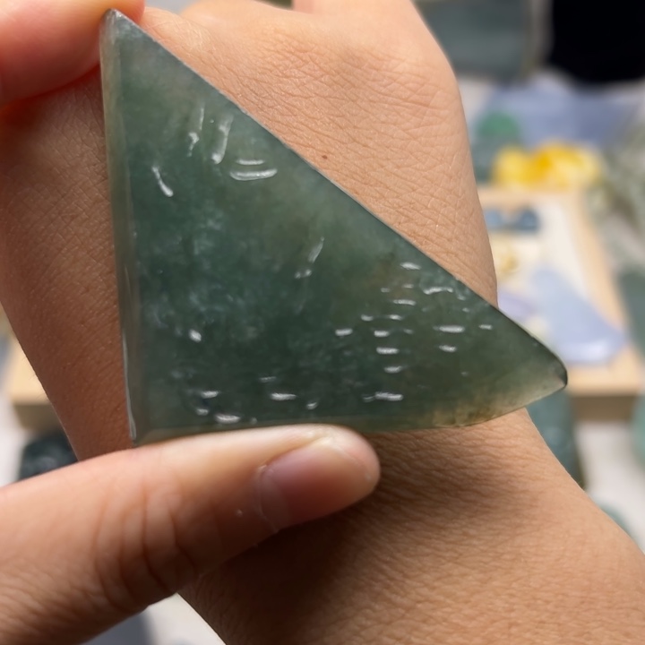 定制翡翠未镶嵌毛料