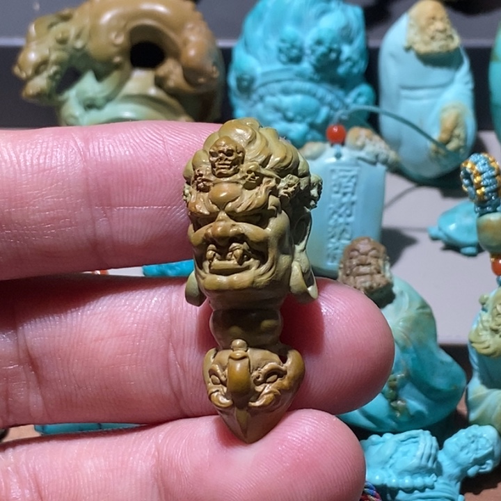 日***日绿松石未镶嵌颈饰