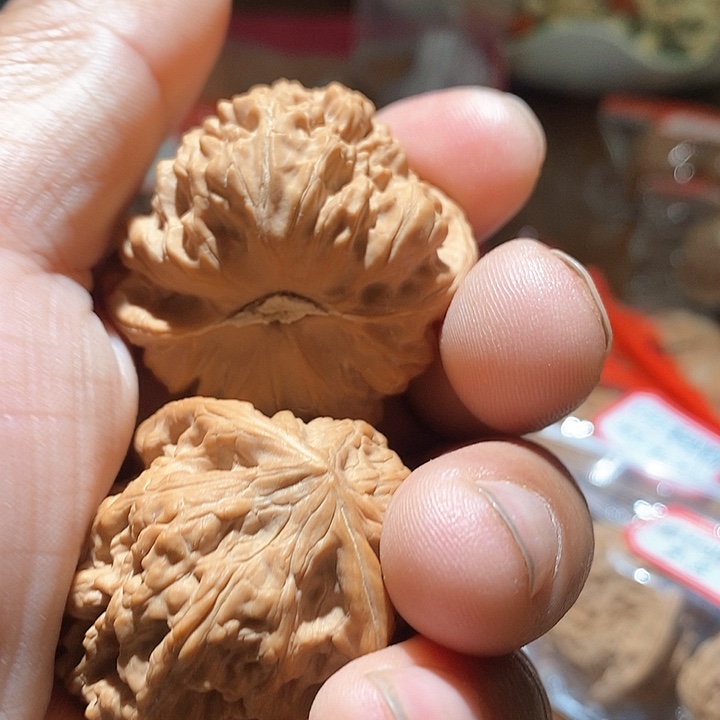 文玩核桃吊坠刘**.凹底