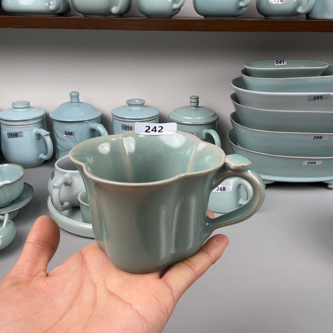 摆件陶汝瓷海棠瓶支钉烧仿古釉242