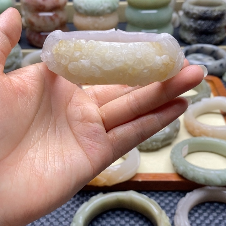 石英岩玉手镯未镶嵌