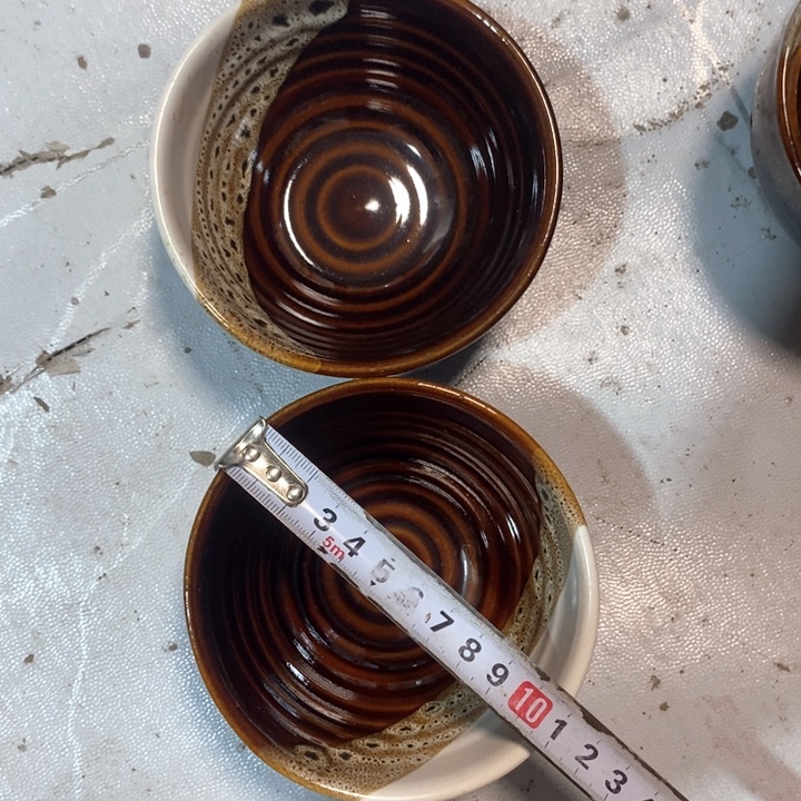 瓷片五厂三色碗微瑕疵