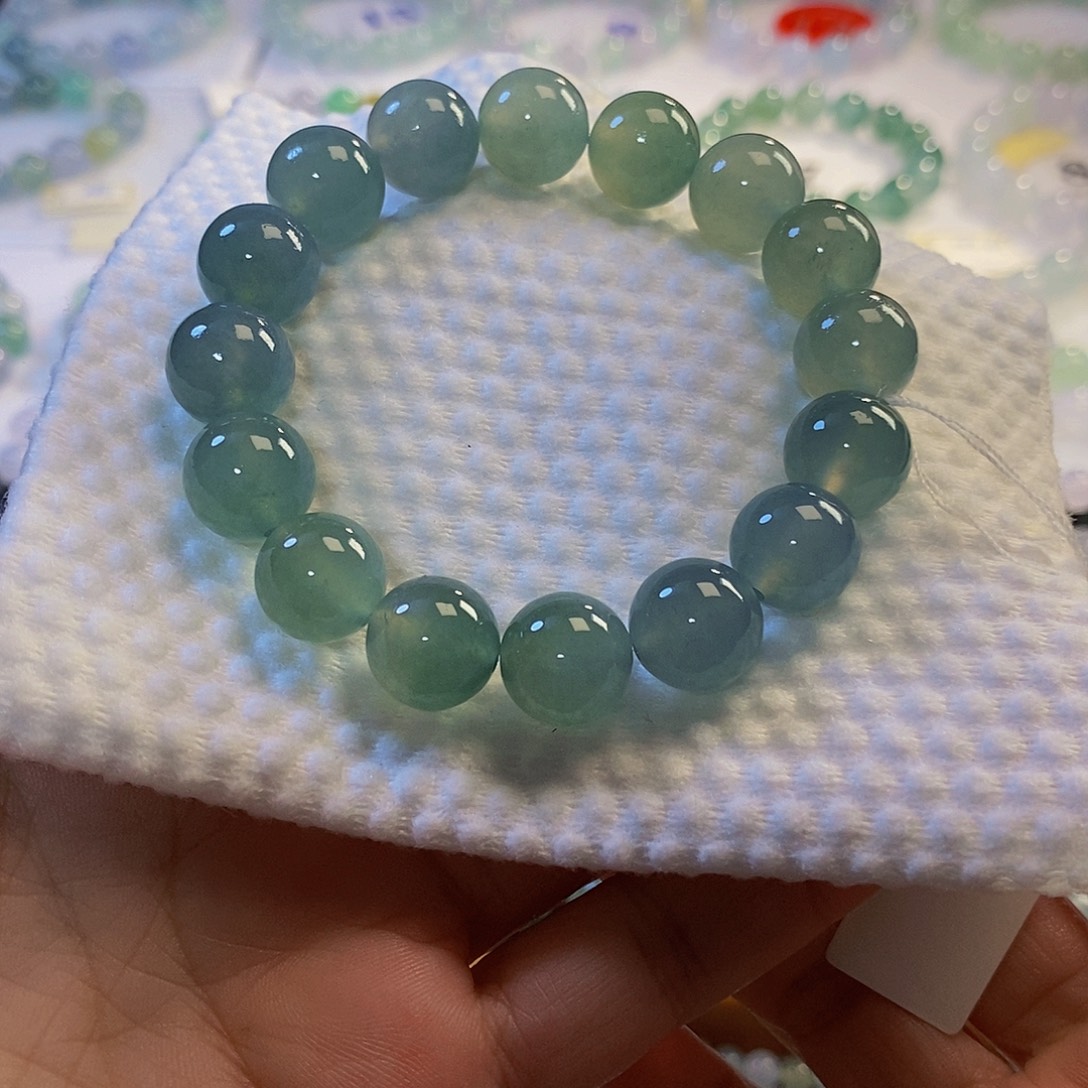 定制翡翠未镶嵌翡翠.