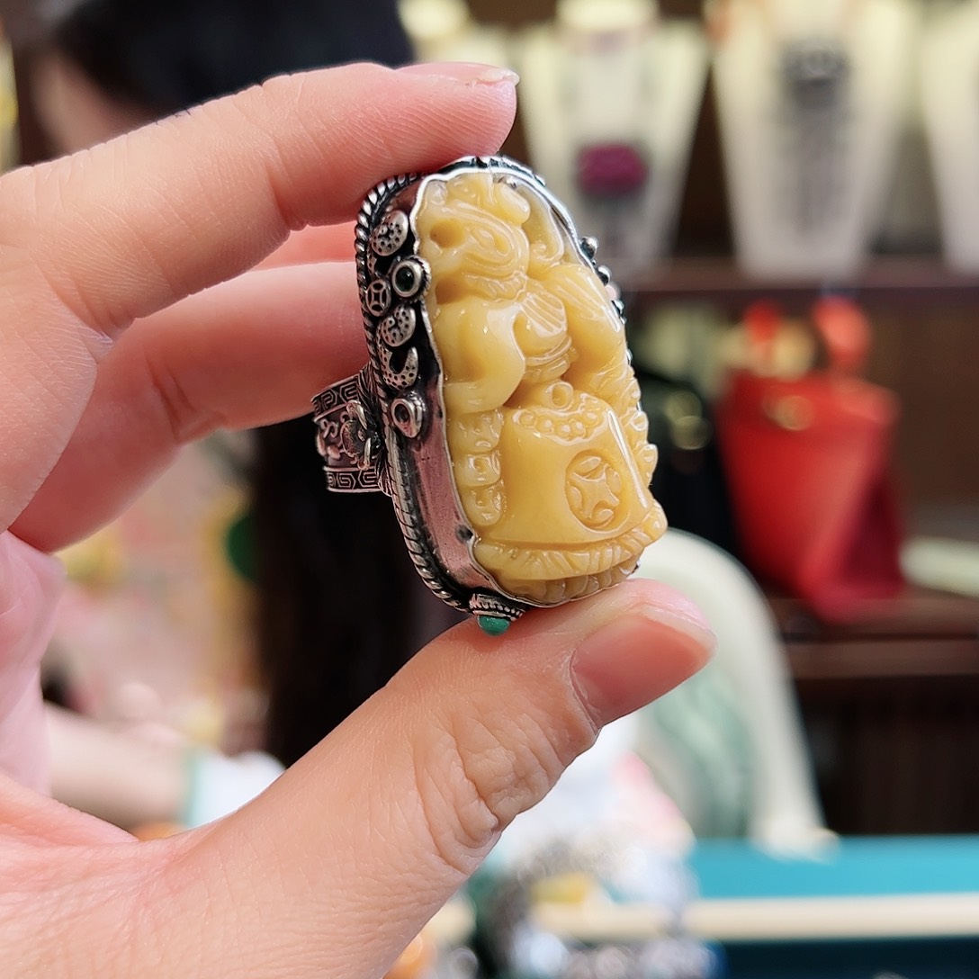 翡翠戒指银S925镶嵌戒指