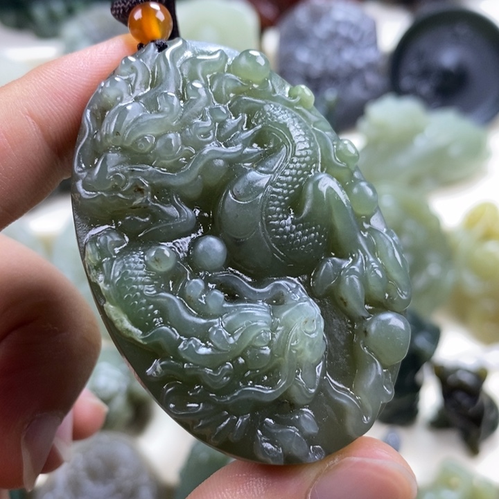 颈饰未镶嵌和田玉