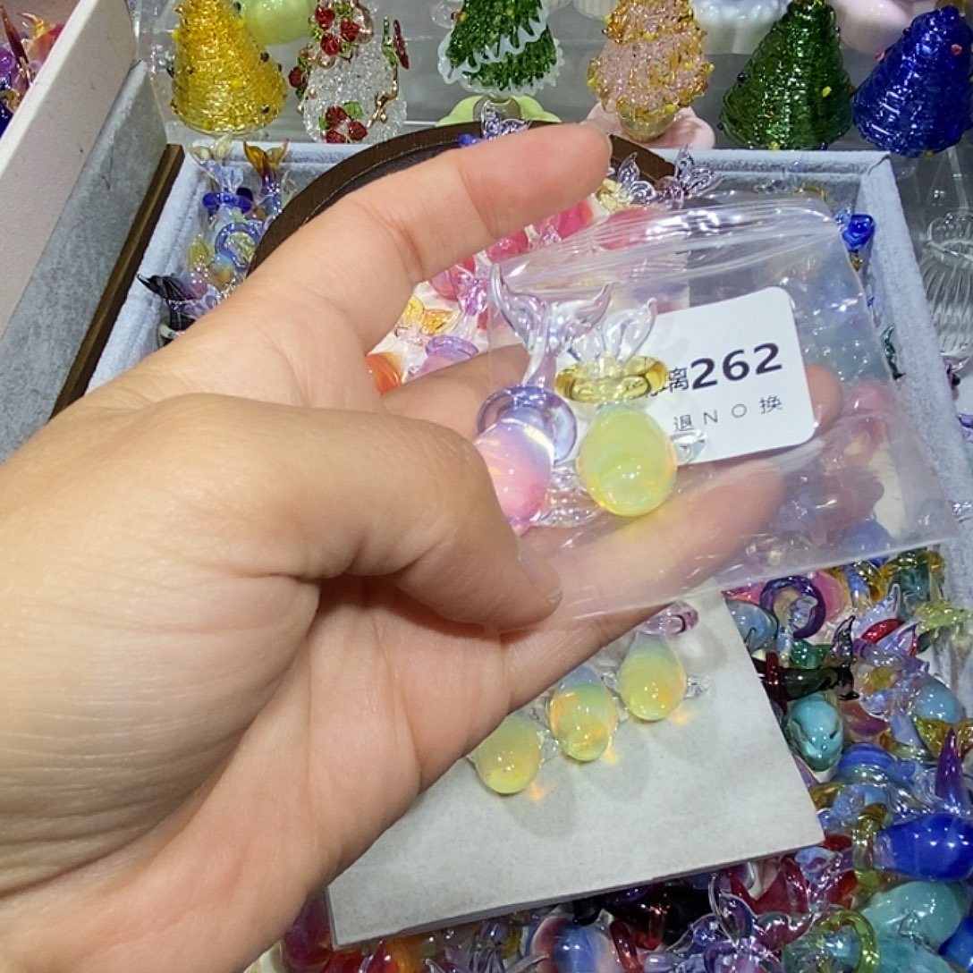 瓜***瓜玻璃颈饰262鲸鱼两条