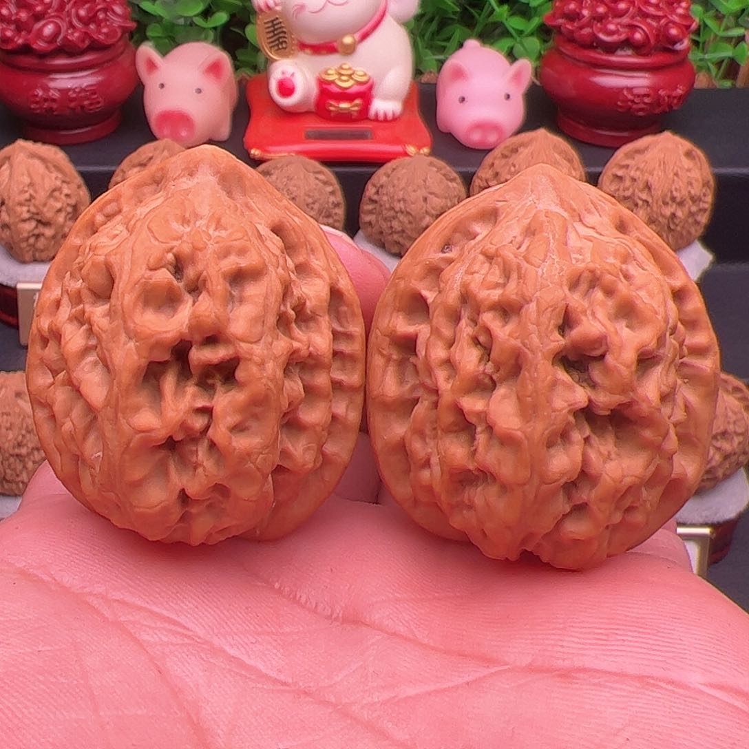 文玩核桃把件正版承德凤凰台，尺寸38，微修尖，非涞水