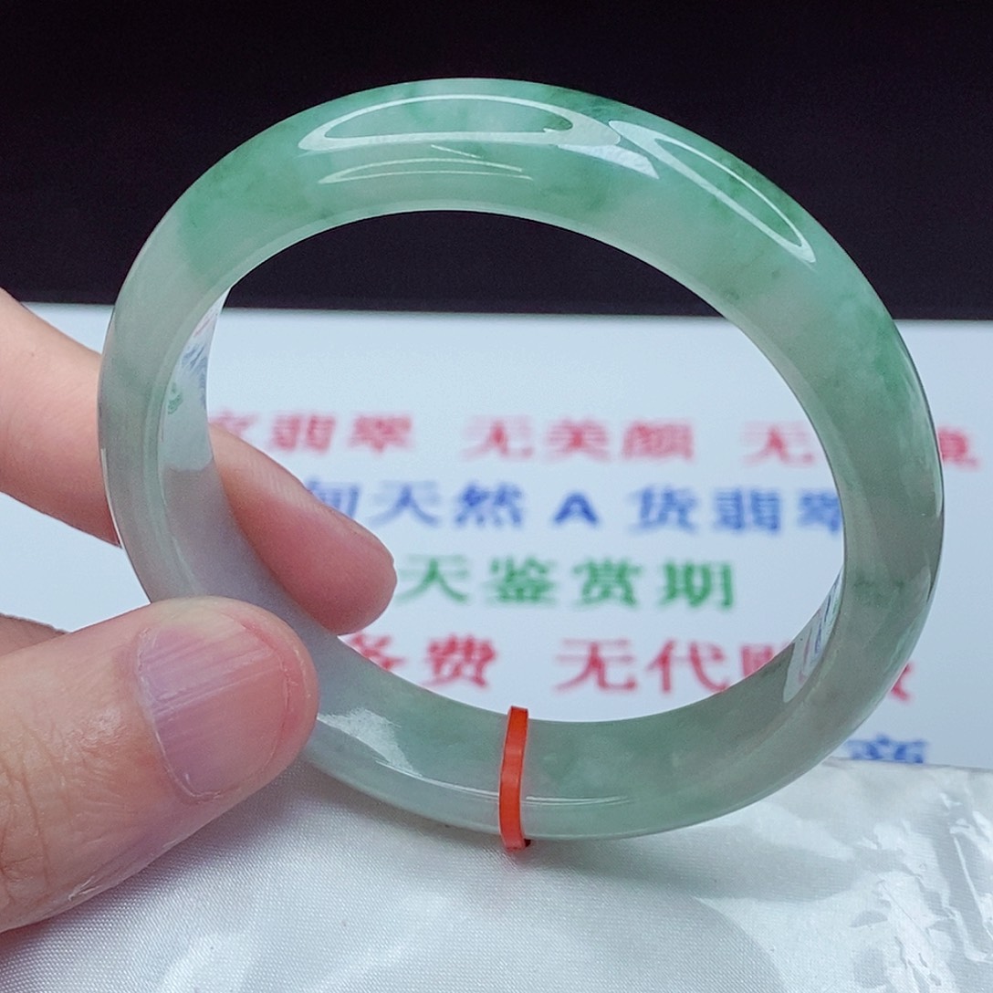 翡翠未镶嵌手镯58圈