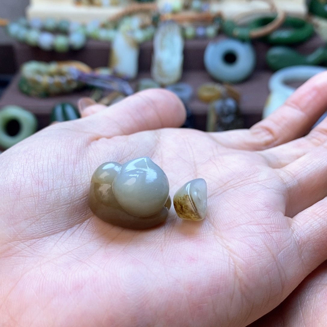 和田玉（糖玉）颈饰未镶嵌