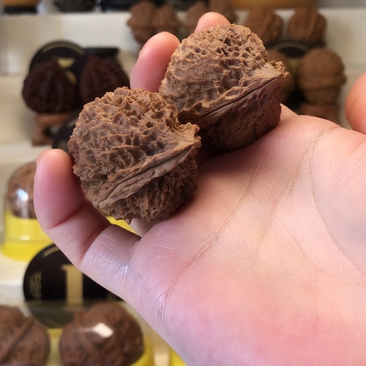 游***生吊坠桃核云南铁核桃