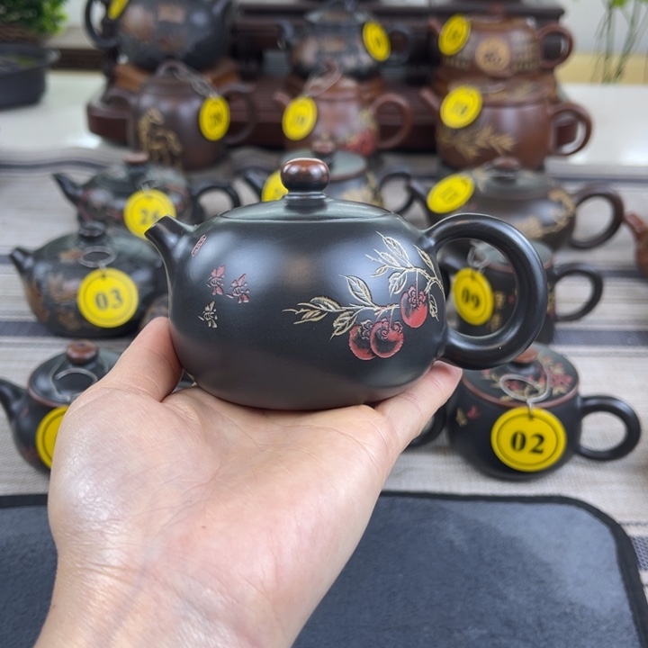 蒙***妃坭兴陶原矿坭料制作