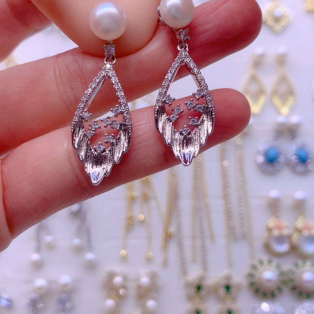 淡水珍珠合金耳饰