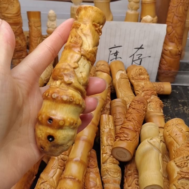 她***️竹黄皮料浮雕牛题材