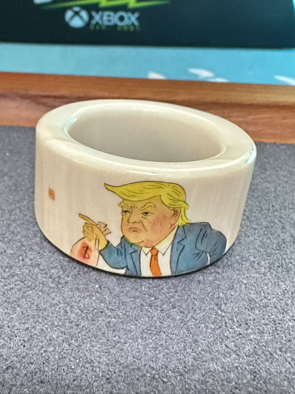 【百亿配饰】天然猛犸牙 高工烙画扳指   特离谱   乖乖虎