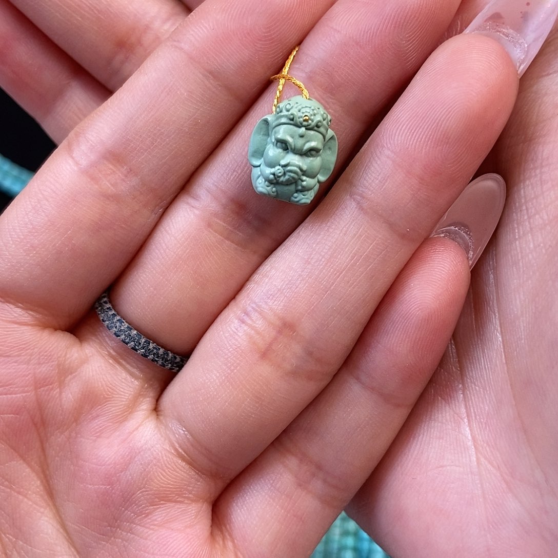 未镶嵌绿松石珠宝奇石