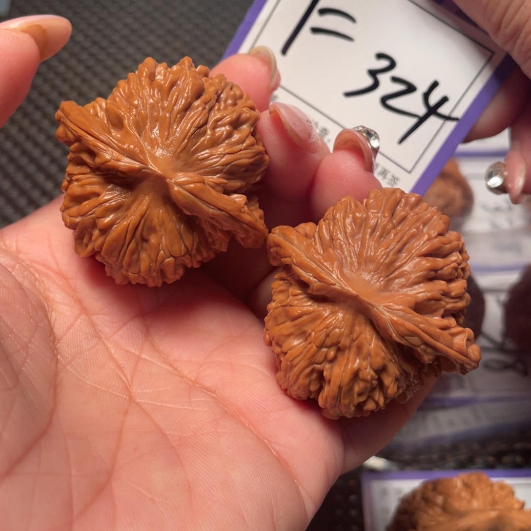 文玩核桃把件324号楼子42