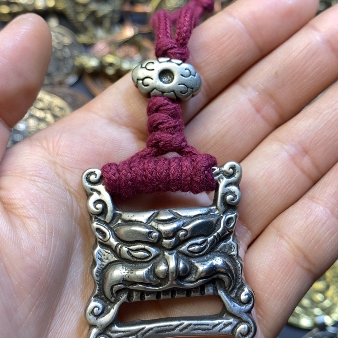 藏式经书扣搭配挂件