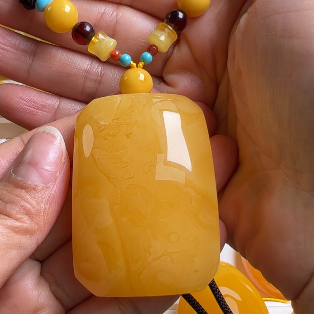 蜜蜡毛衣链未镶嵌无优化