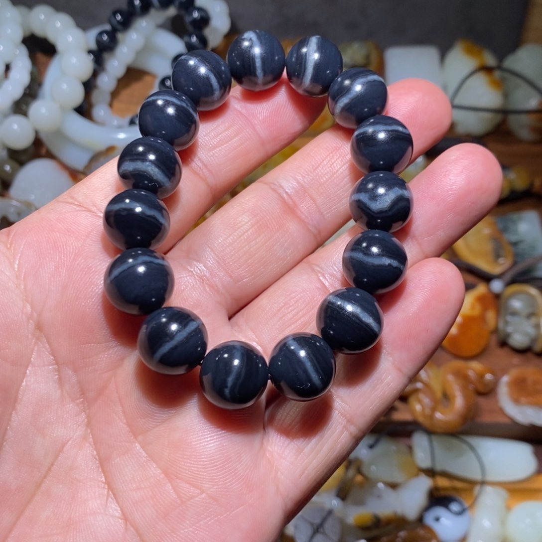 和田玉颈饰未镶嵌有***彩