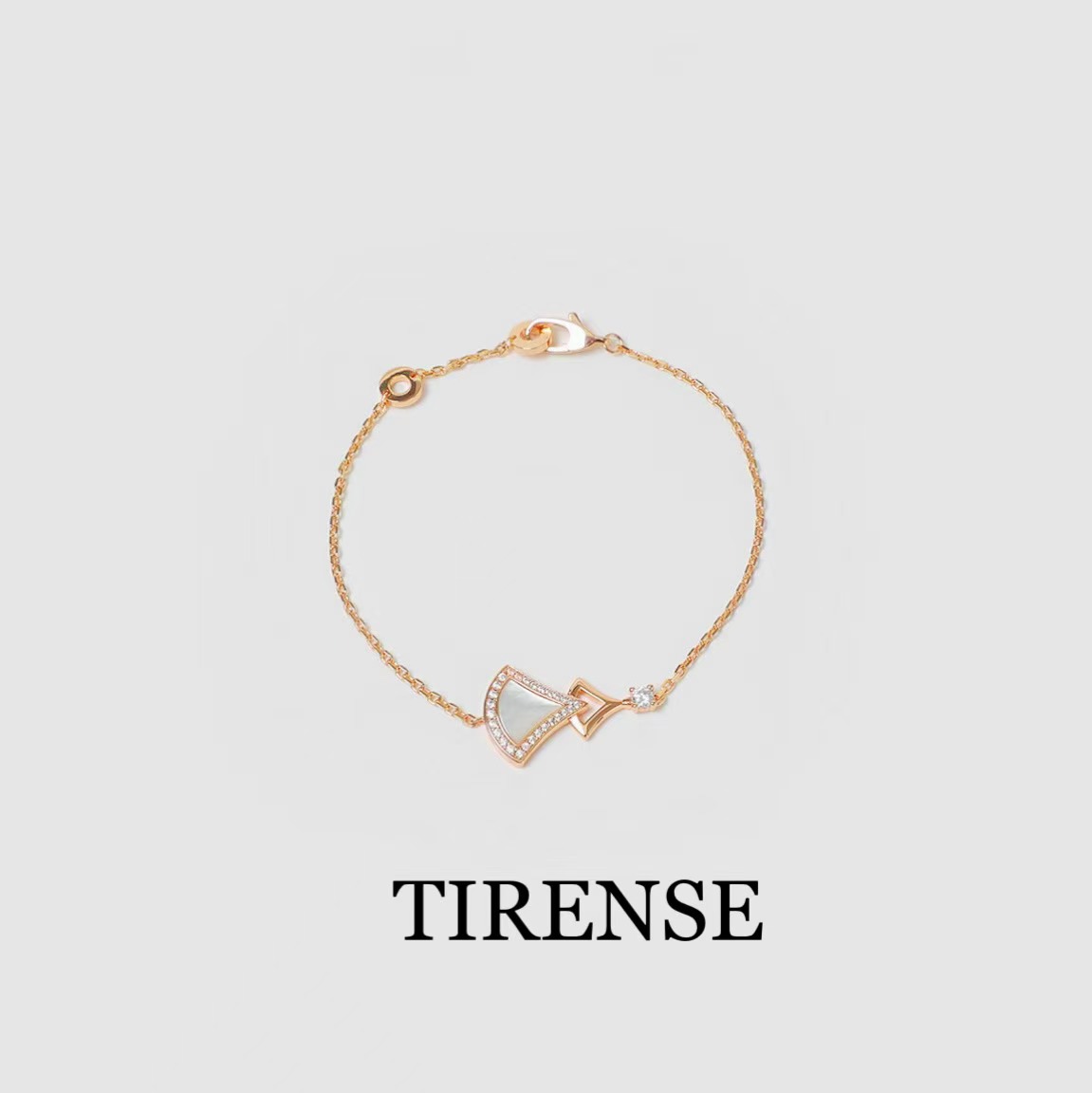 铜合金手链 镀18K金设计师款高定裙子手链