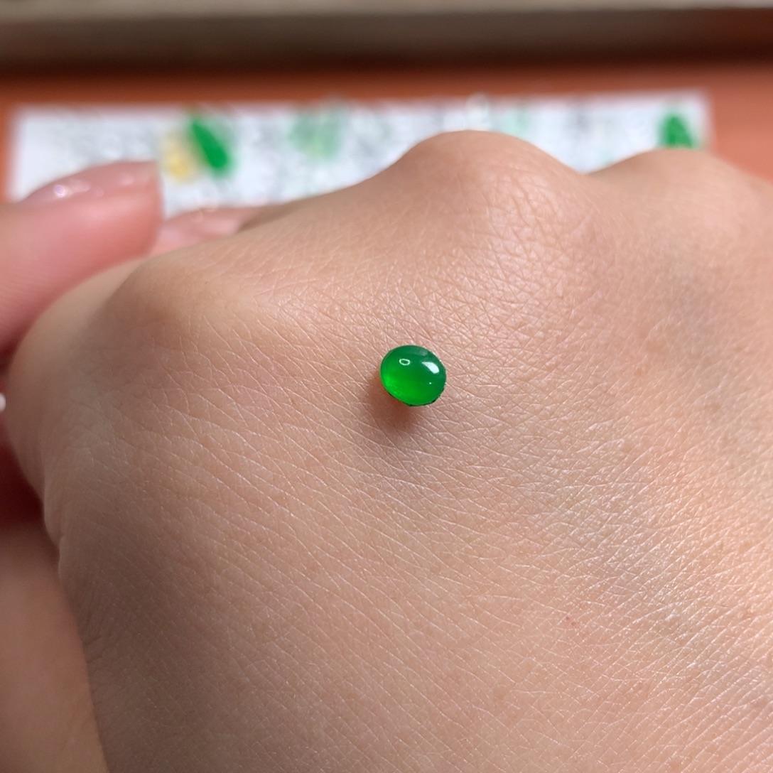 翡翠未镶嵌颈饰4.4号