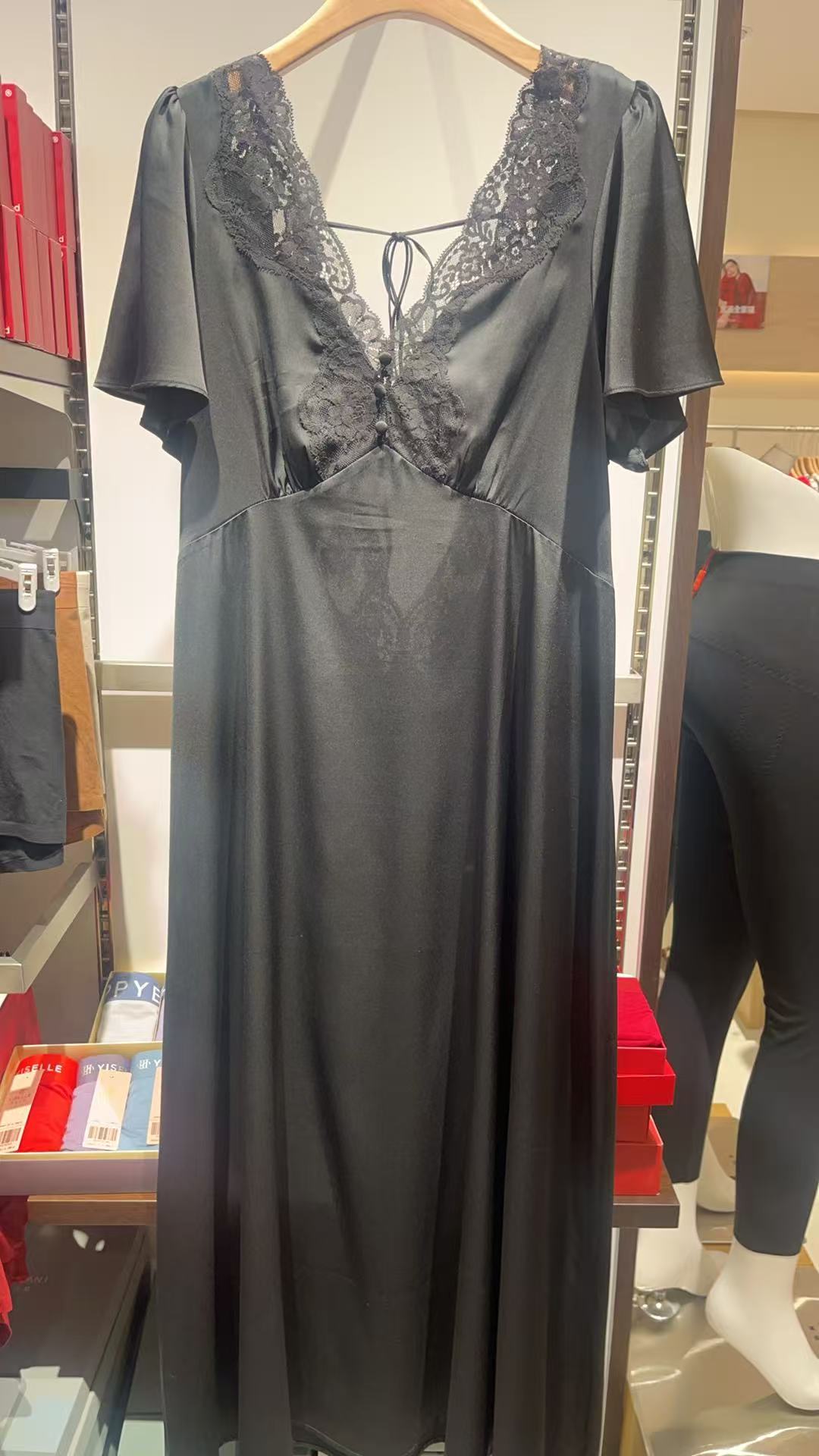 WJ652018蕾丝镂空性感黑色睡衣长裙款家居服