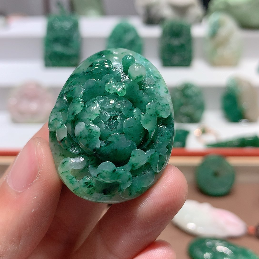 独山玉挂件未镶嵌