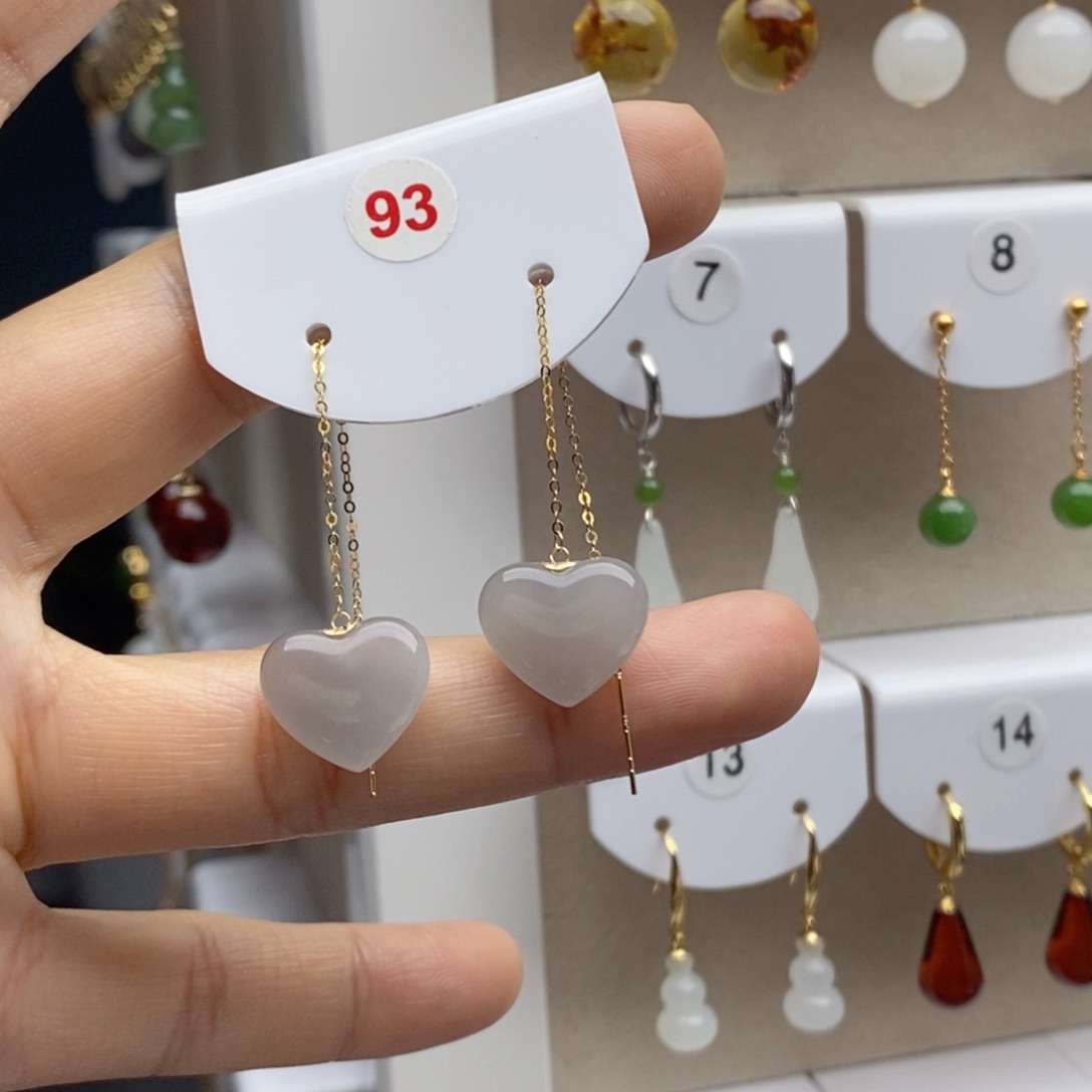 18K金镶嵌和田玉耳饰