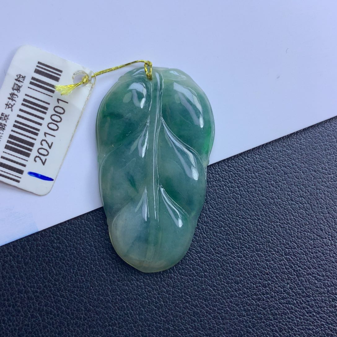 翡翠颈饰未镶嵌金枝玉叶