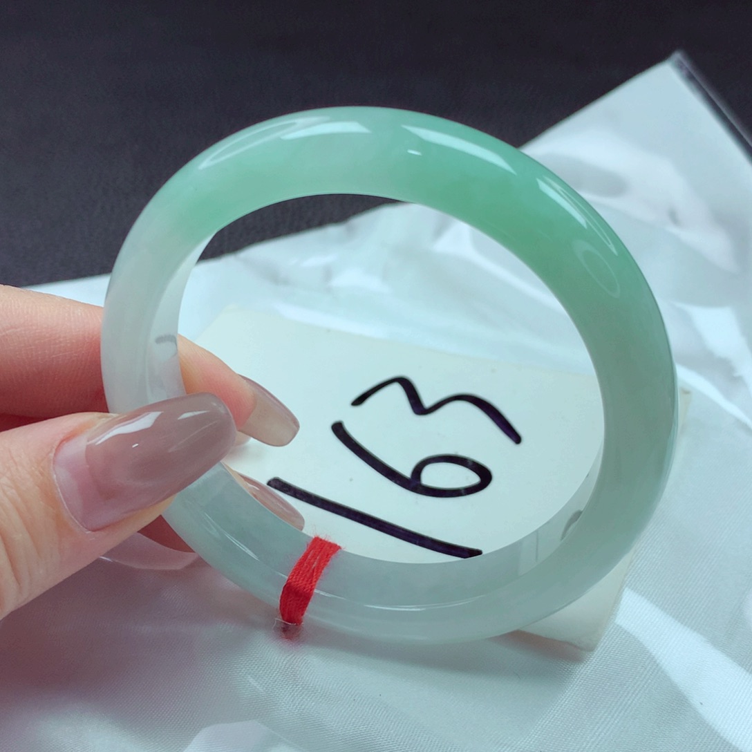 翡翠手镯未镶嵌手镯56