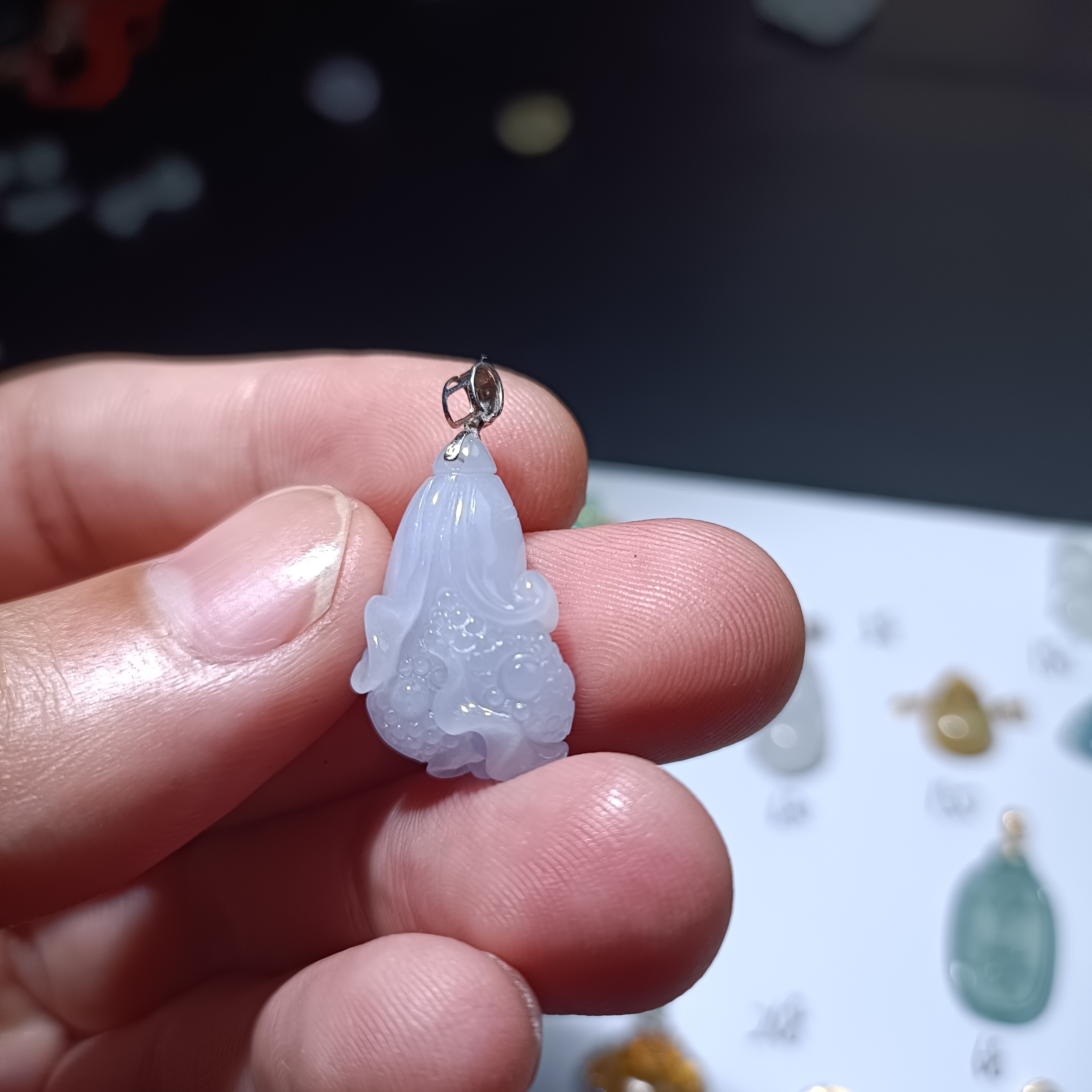 A货紫罗兰缅料翡翠精雕白菜时尚气质