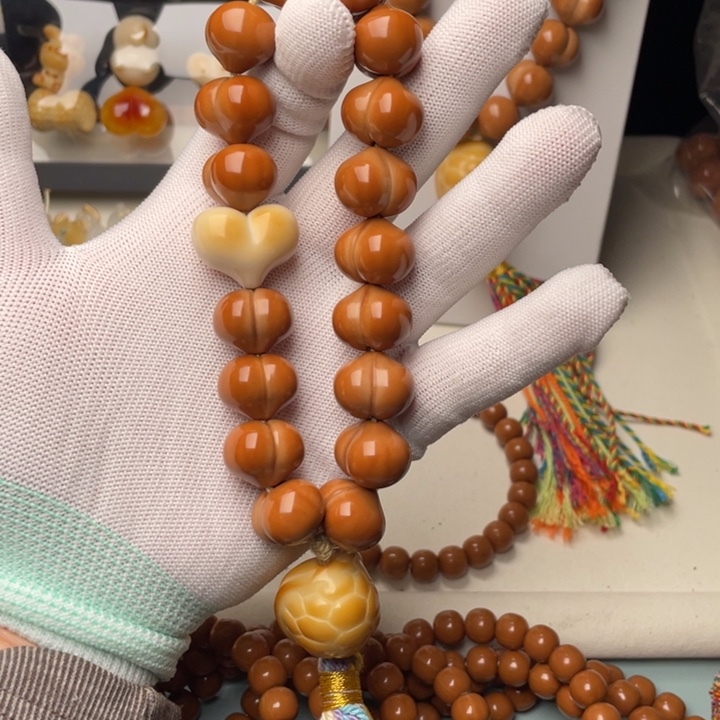 小****吊坠猴头核桃聚宝盆