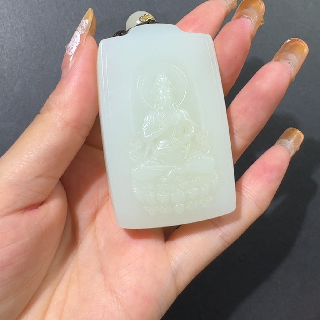 颈饰未镶嵌和田玉